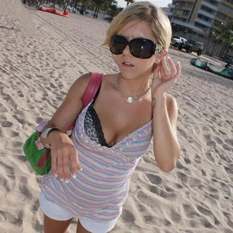 Vanessaextra image 1